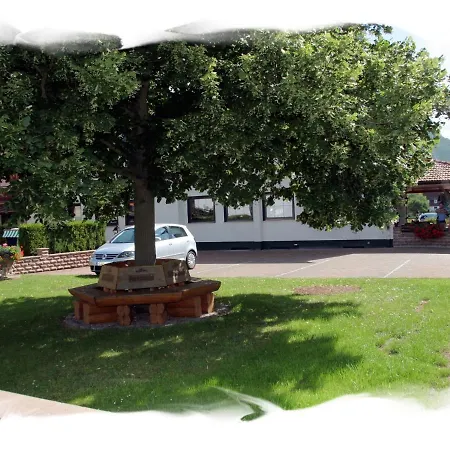 Zur Linde Värdshus Kleinvach